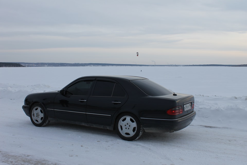 Mercedes Benz w210 зима