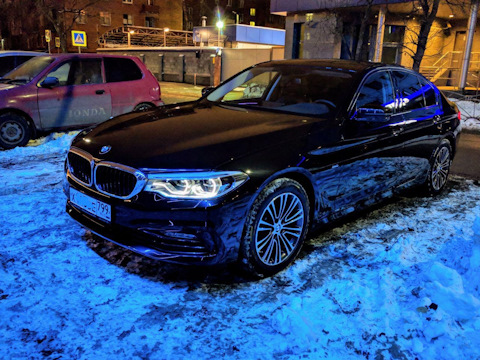 BMW 5 g30 ночью