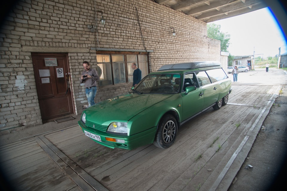 Citroen cx six wheeler