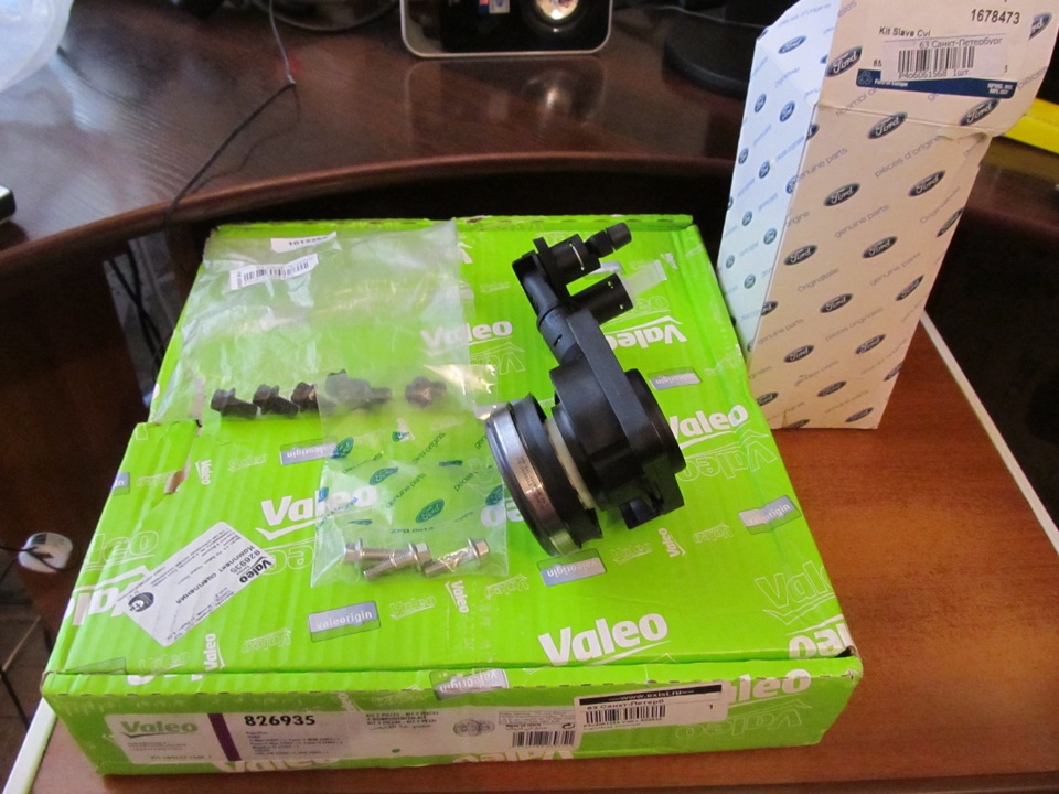 Замена сцепления — Ford Focus Hatchback II, 1,6 л, 2008 года | запчасти ...