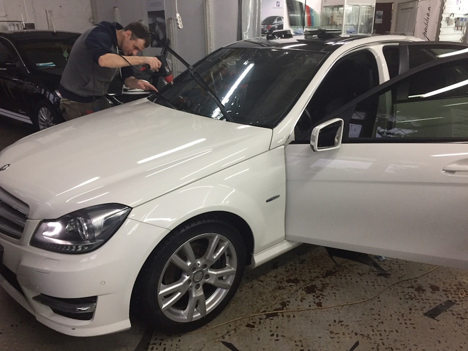 Фото в бортжурнале Mercedes-Benz C-Class (W204)