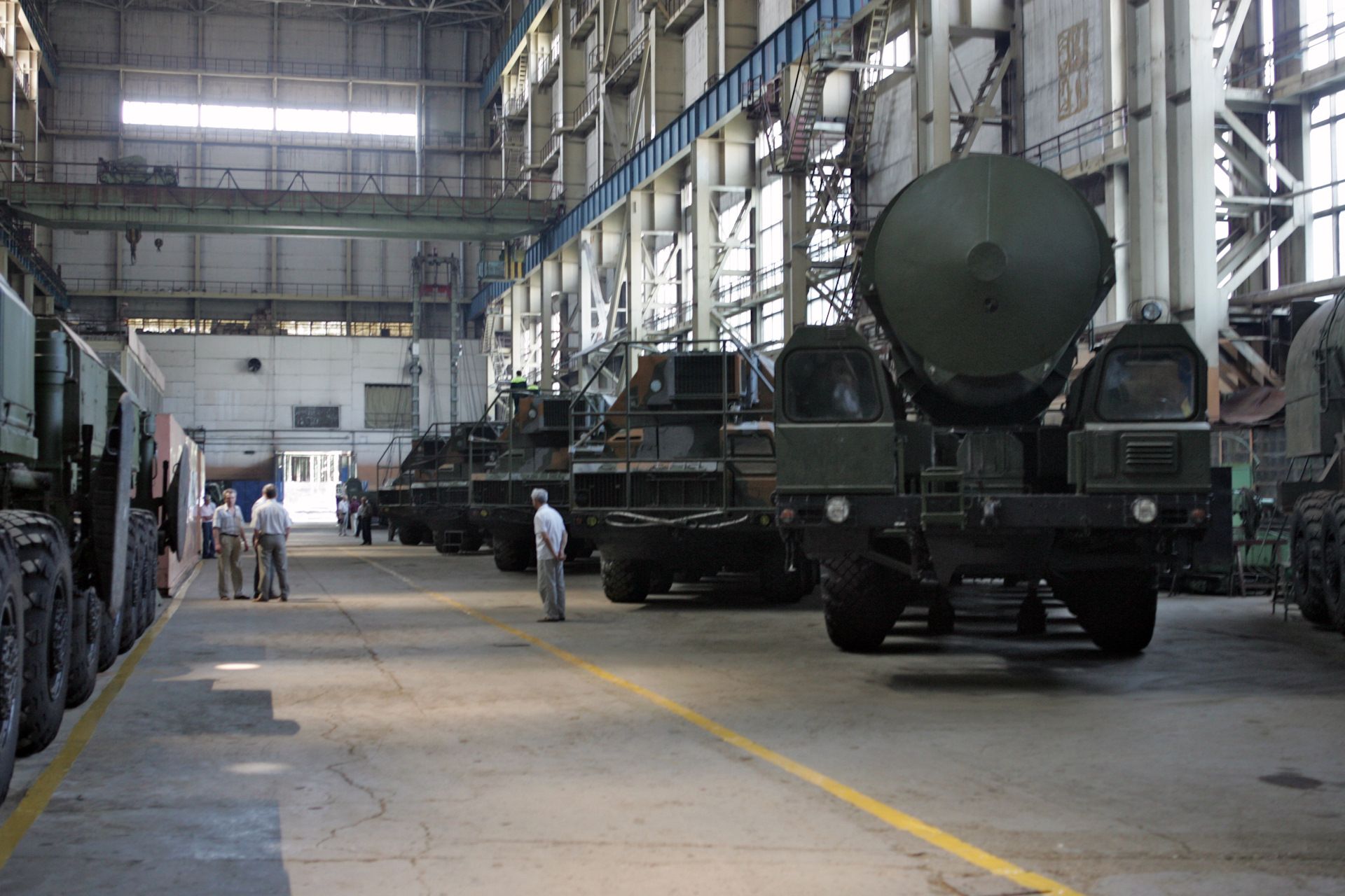 Завод титан баррикады волгоград. Завод титан баррикады волгоград. Волгоградский завод баррикады. Баррикады волгоград. Цкб титан волгоград.