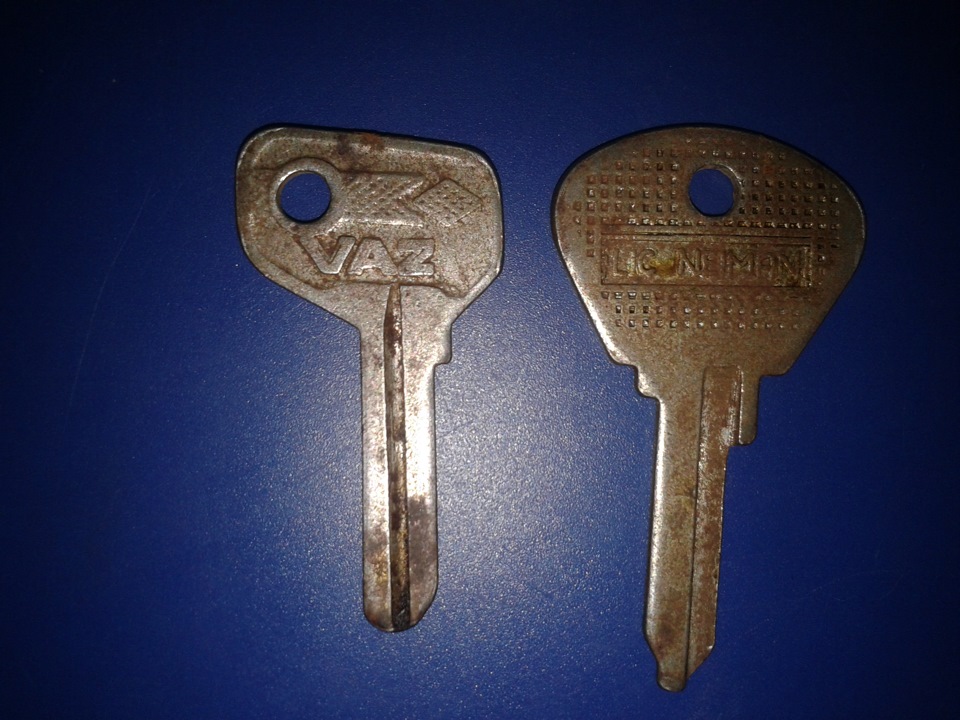 Прокат ключ. Ключи ВАЗ 2101 оригинал. Ключи от ВАЗ 2101-2107. ВАЗ 2103 ключ зажигания. Ключи от ВАЗ 2107.