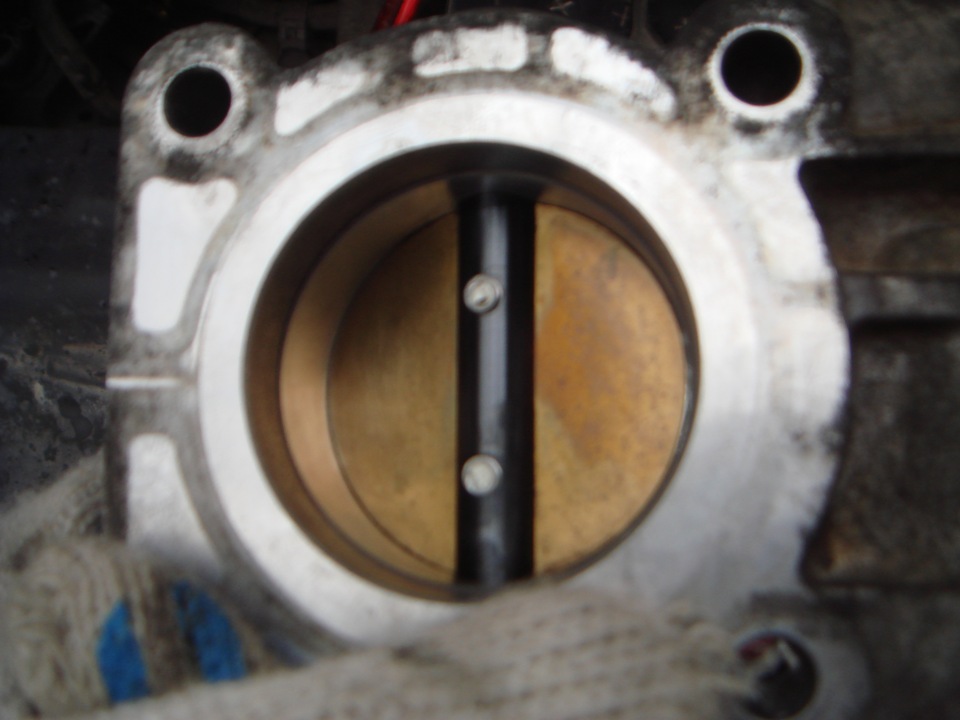 Чистка дроссельной заслонки. — Toyota Corolla (120), 1,6 л., 2006 года ...