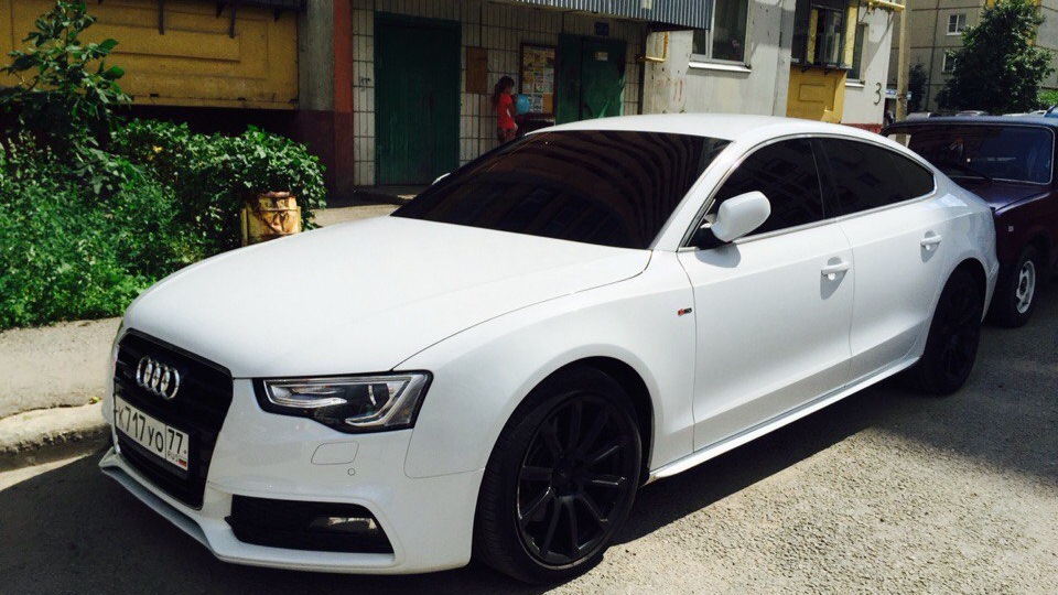 Купить б/у Audi A5 I (8T) 2.0 CVT (180 л.с.) бензин вариатор в Балашихе: белый А