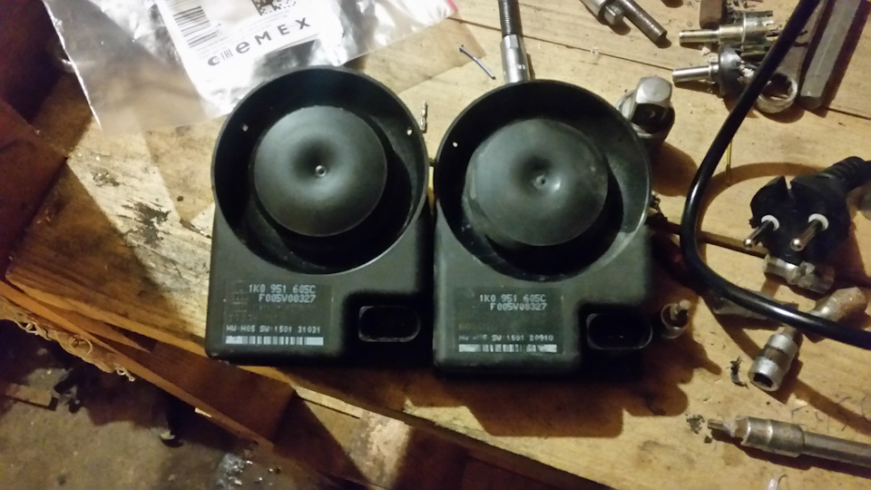 Неисправность звукового сигнала охранной сигнализации (Н12) Skoda ...