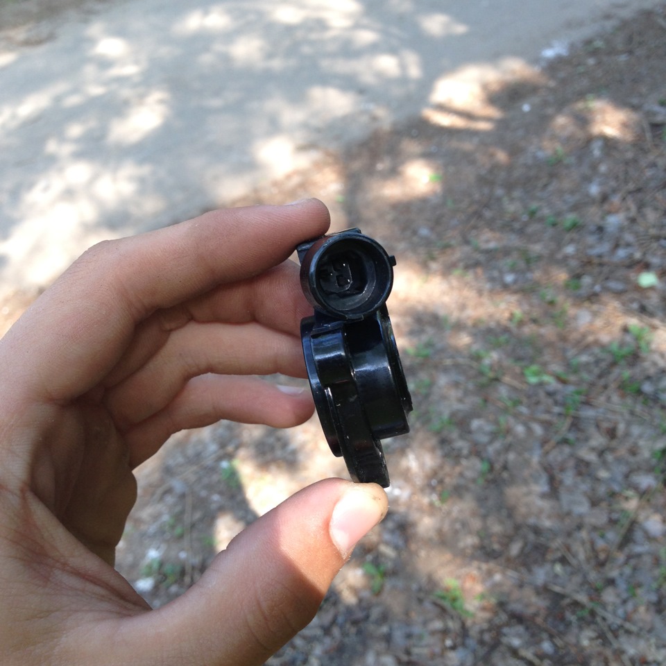 Замена датчика положения дроссельной заслонки (ДПДЗ) — Lada 2114, 1,6 л ...