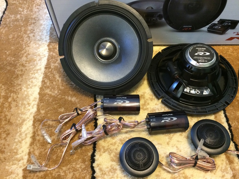 Музыка на компонентах Alpine — Lada Приора хэтчбек, 1,6 л, 2014 года ...