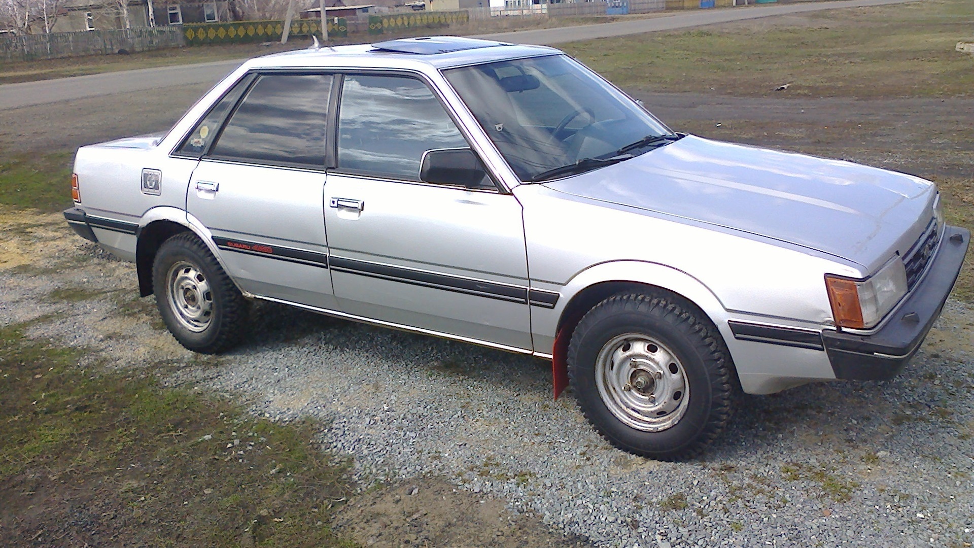 Subaru leone