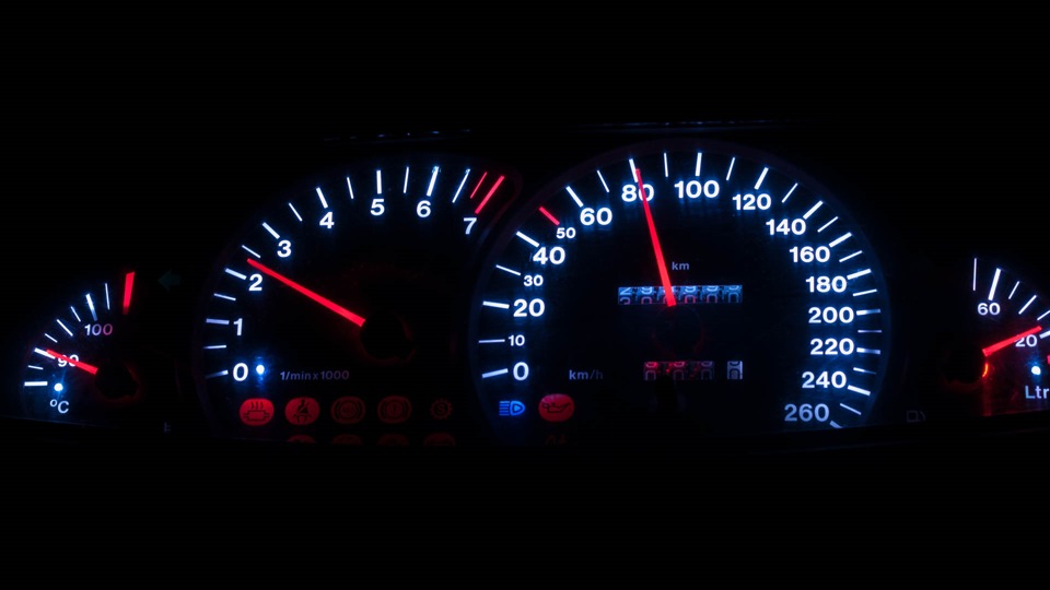 Приборная панель омега б. Приборка Опель Омега а. Opel Omega приборная панель. Пересвет щитка приборов Опель Омега б. Спидометр Омега б.