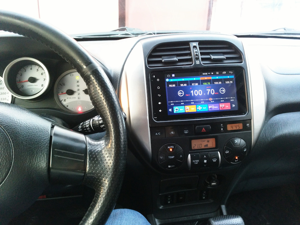 Rav4 как снять магнитолу Китайский 2Din (200*100) на Android в Toyota Rav 4 2005 г. - Toyota RAV4 (II), 2