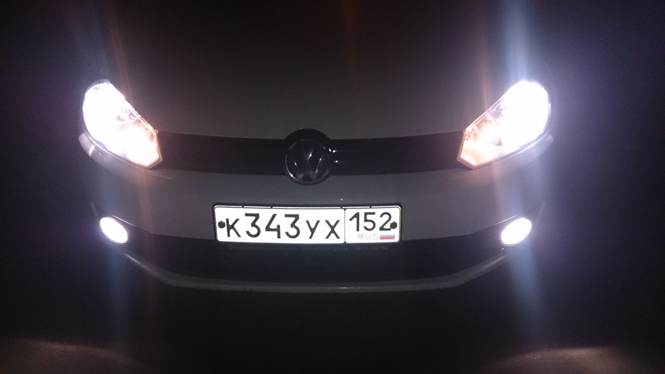 H11 лампа в птф vw polo. Птф поло седан 2011. Led птф vw polo sedan. Противотуманная лампочка фольксваген пассат. Патрон лампы противотуманной фары фольксваген поло.