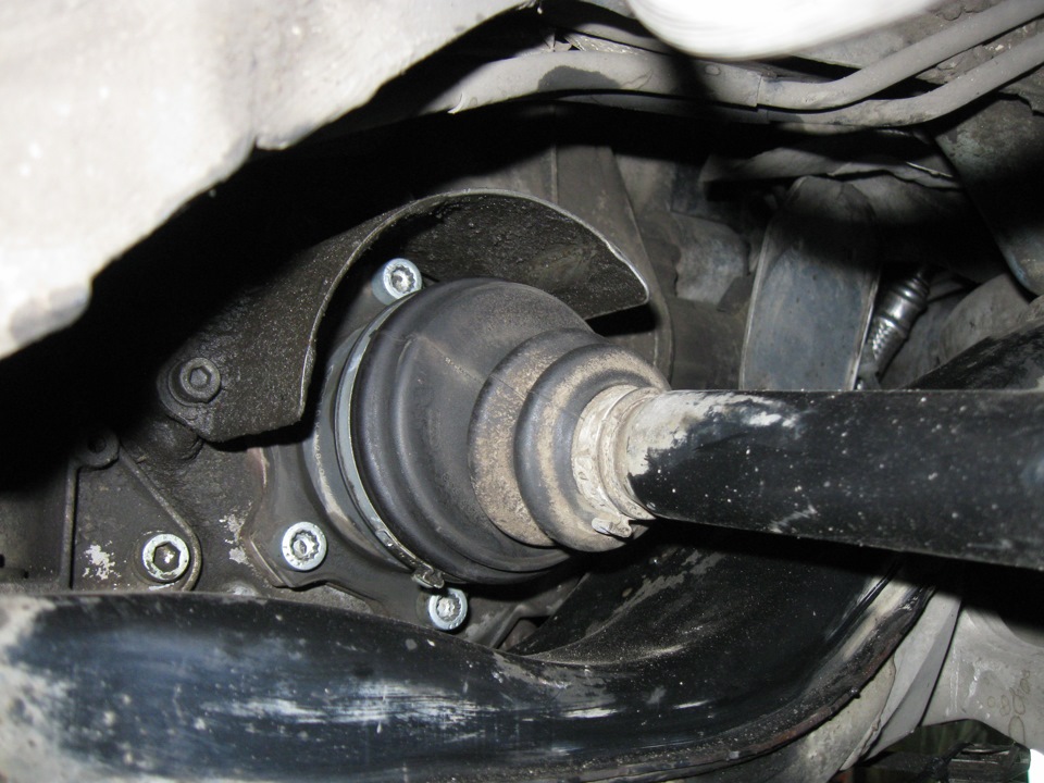 Передний шрус nissan navara 2. Левый привод стопорное кольцо мазда gg. Динамический демпфер привода матиз. Наружная граната нива шевроле. Замена переднего приводного вала.