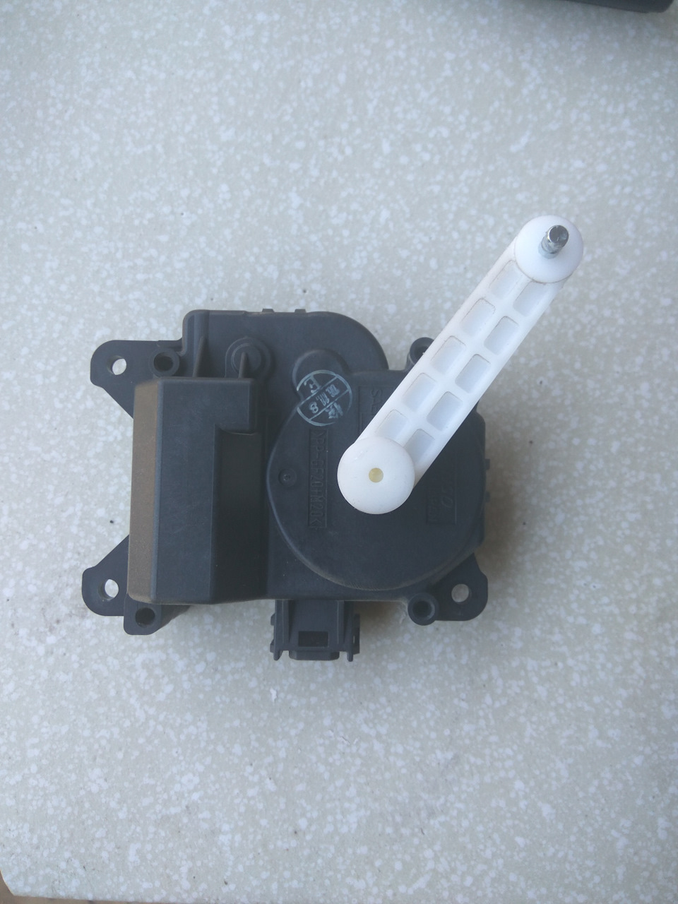 Правый, левый сервопривод — Toyota Avensis II, 1,8 л., 2007 года ...