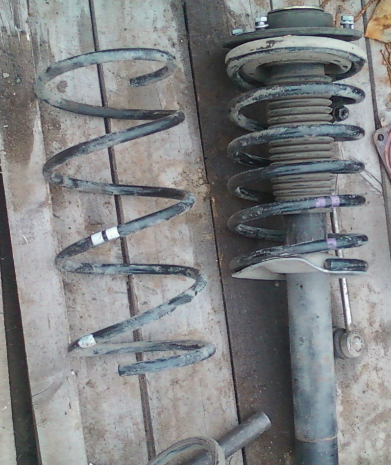 Установка сайлентблоков от дизельной версии и выбор пружин. — Peugeot ...