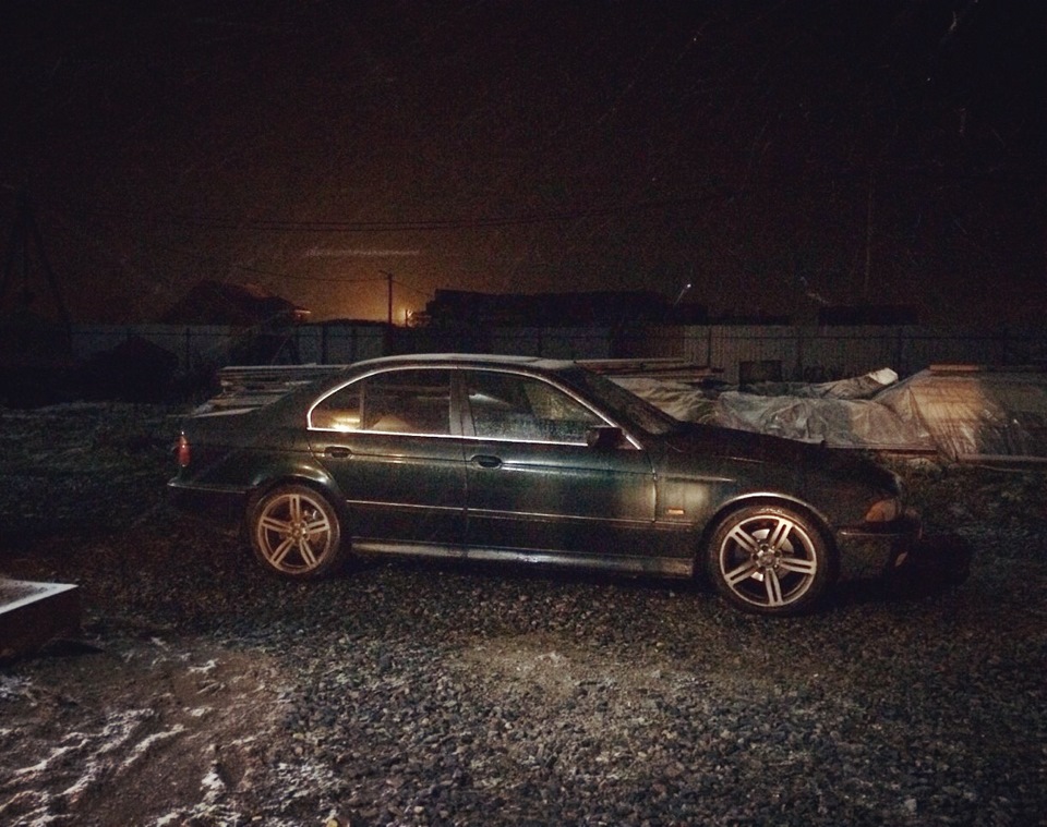 Ночной шиномонтаж — BMW 5 series (E39), 2,5 л, 1998 года | своими ...
