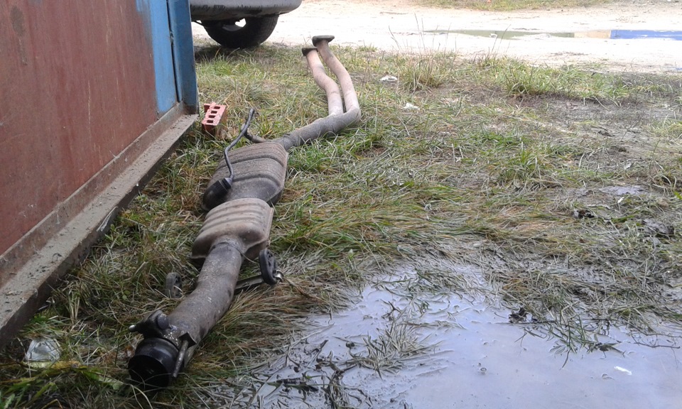 Замена прокладок выхлопной системы, заварка трещины — BMW 3 series (E36 ...