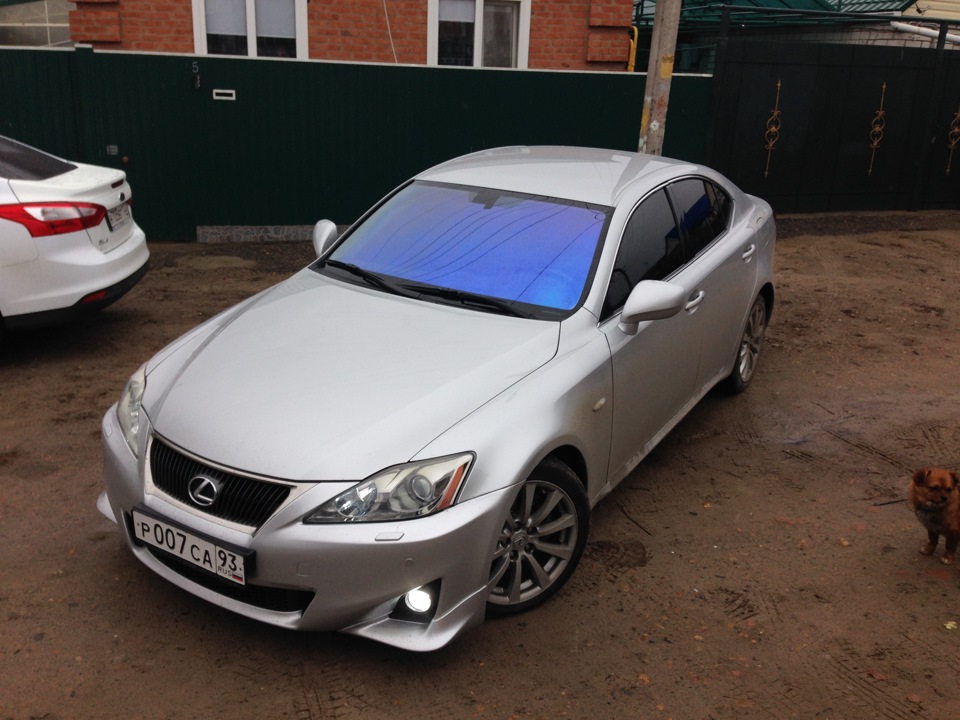 Тонировка лобового — Lexus IS II, 2,5 л, 2007 года | тюнинг | DRIVE2