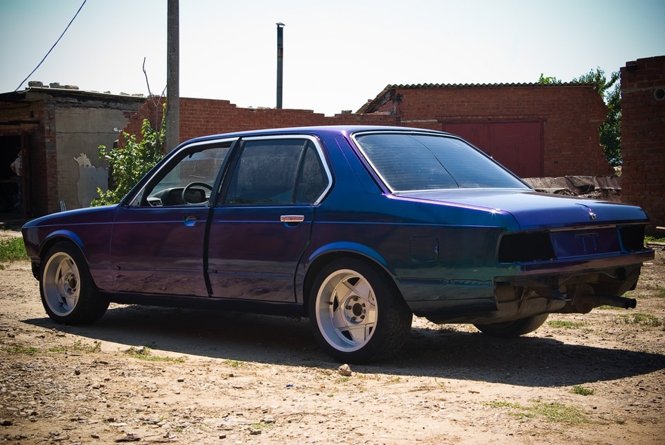 Покраска в хамелеон — BMW 7 series (E23), 2,8 л, 1985 года | кузовной ...