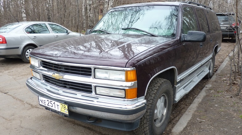 Chevrolet Suburban 9g