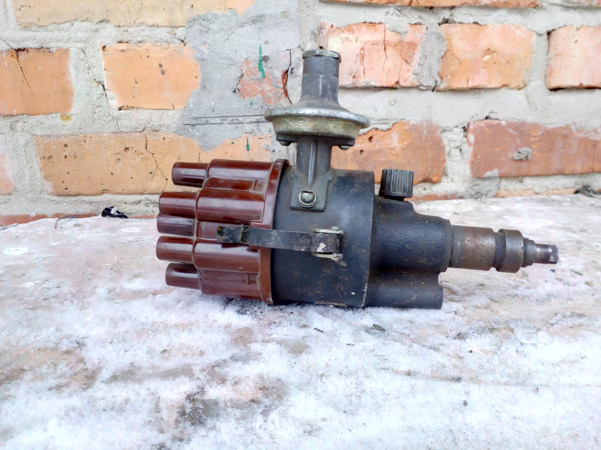 трамблер зил с датчиком холла 6851. распределитель зажигания трамблер зил 130. распределитель зажигания зил 130 бесконтактный. трамблер зил 130. электронный трамблер зил 131.