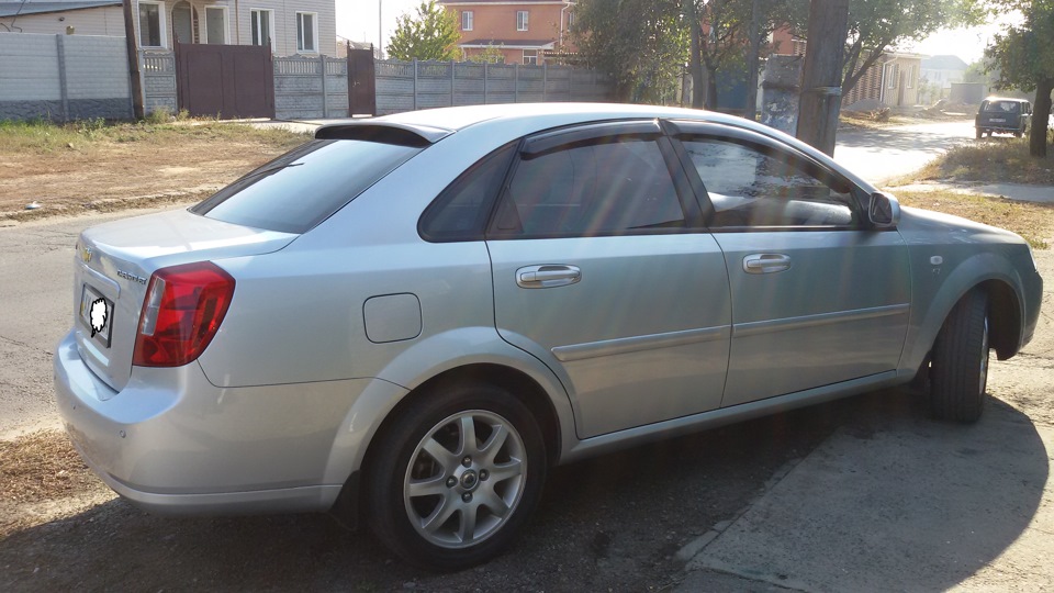 Chevrolet Lacetti серебристый металлик код краски