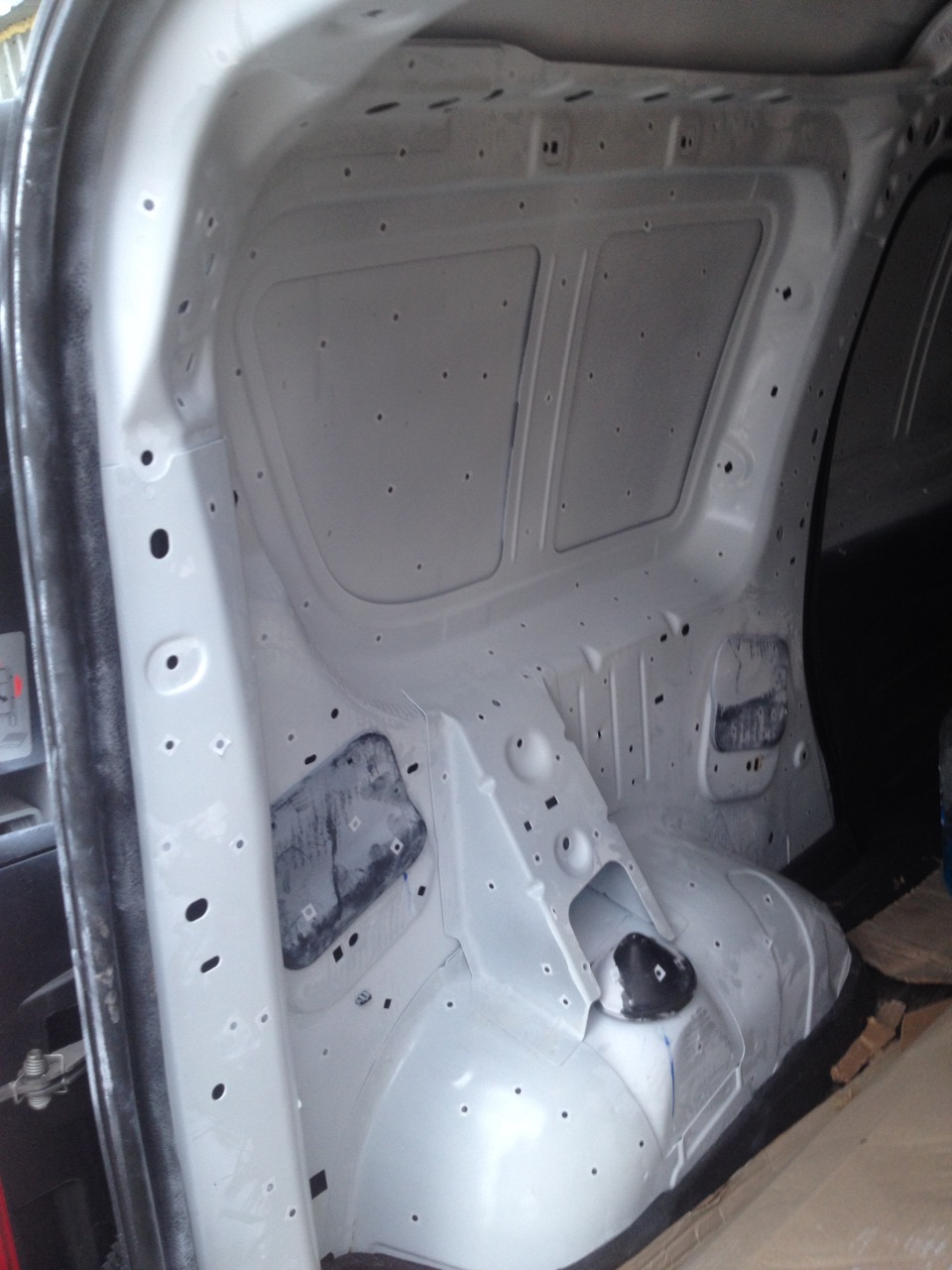 Обшивка грузового отсека. — Lada Ларгус, 1,6 л, 2013 года | тюнинг | DRIVE2