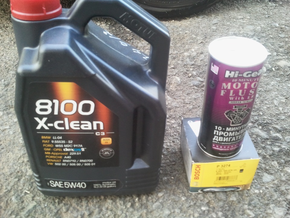 Замена Масло моторное Castrol EDGE 0W40 на MOTUL 8100 X-cess 5W40 ...
