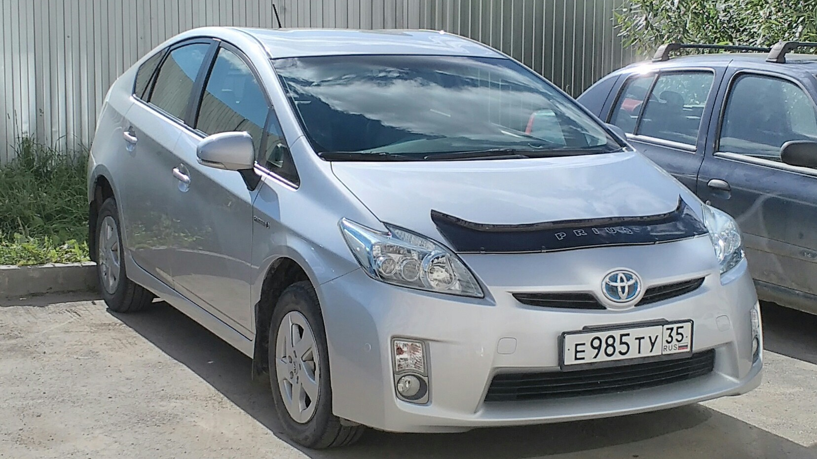 Toyota Prius (30) 1.8 бензиновый 2010 | серебро на DRIVE2