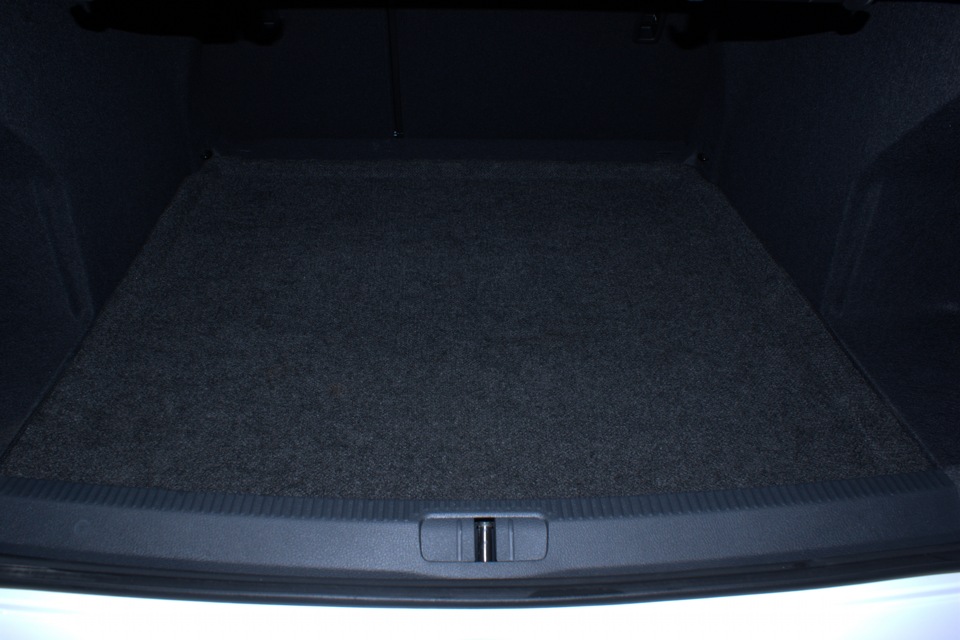 Прикупил пару ништяков в багажник )) — Volkswagen Passat B7, 1,8 л ...