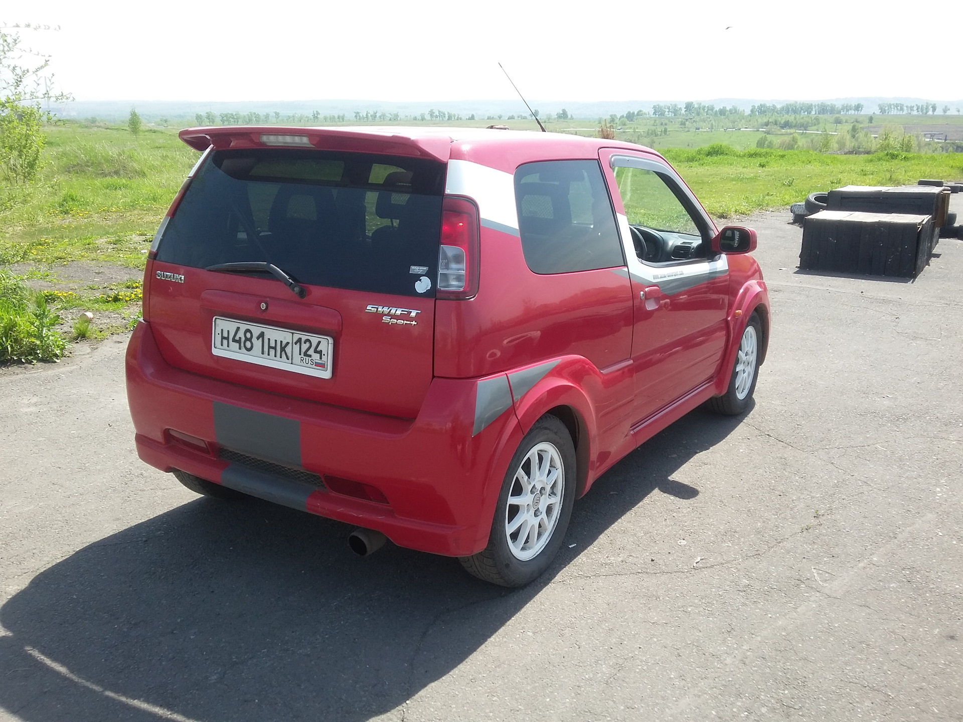 Suzuki Swift VVT 1 5 2004