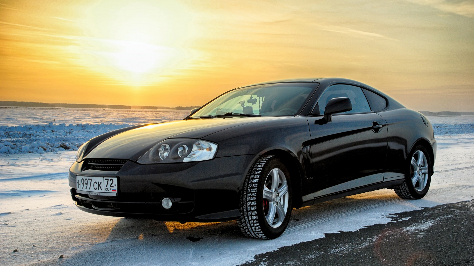 Hyundai tiburon фото