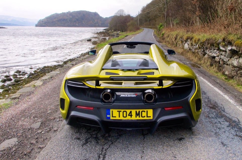 MCLAREN 675 lt Spider хамелеон