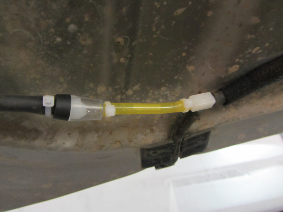 Клапан в омывайку — Renault Laguna III, 2 л, 2008 года | тюнинг | DRIVE2