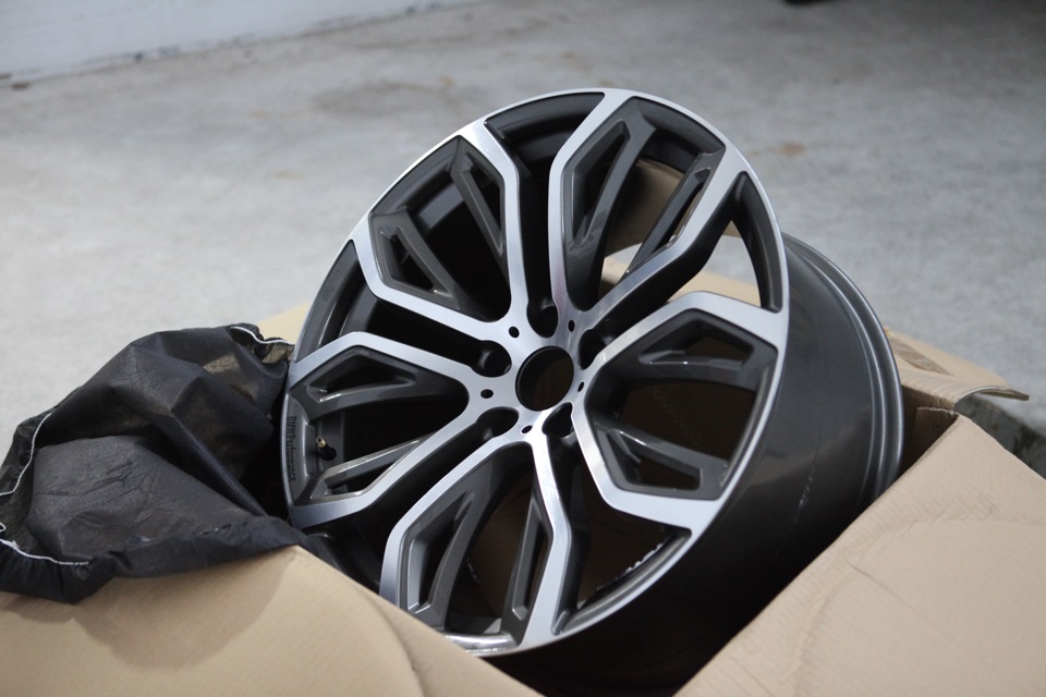 Лето R21, зима R20 — BMW X5 (E70), 3 л, 2010 года | колёсные диски | DRIVE2