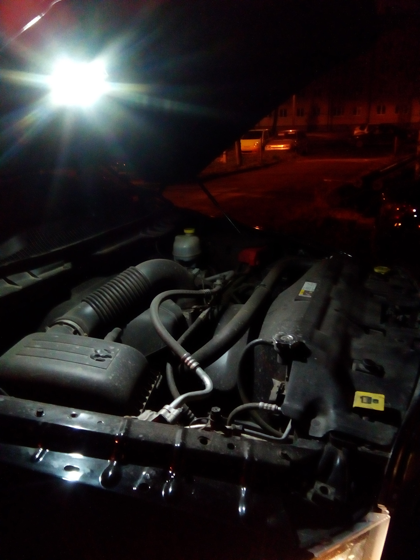 Да будет свет! Регулируем фары. — Dodge Ram, 5,7 л, 2013 года | своими ...