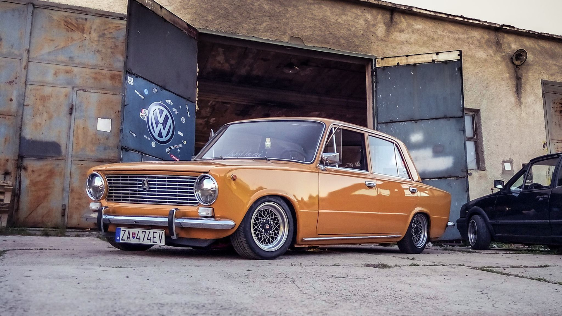 Красная ВАЗ 2101 stance