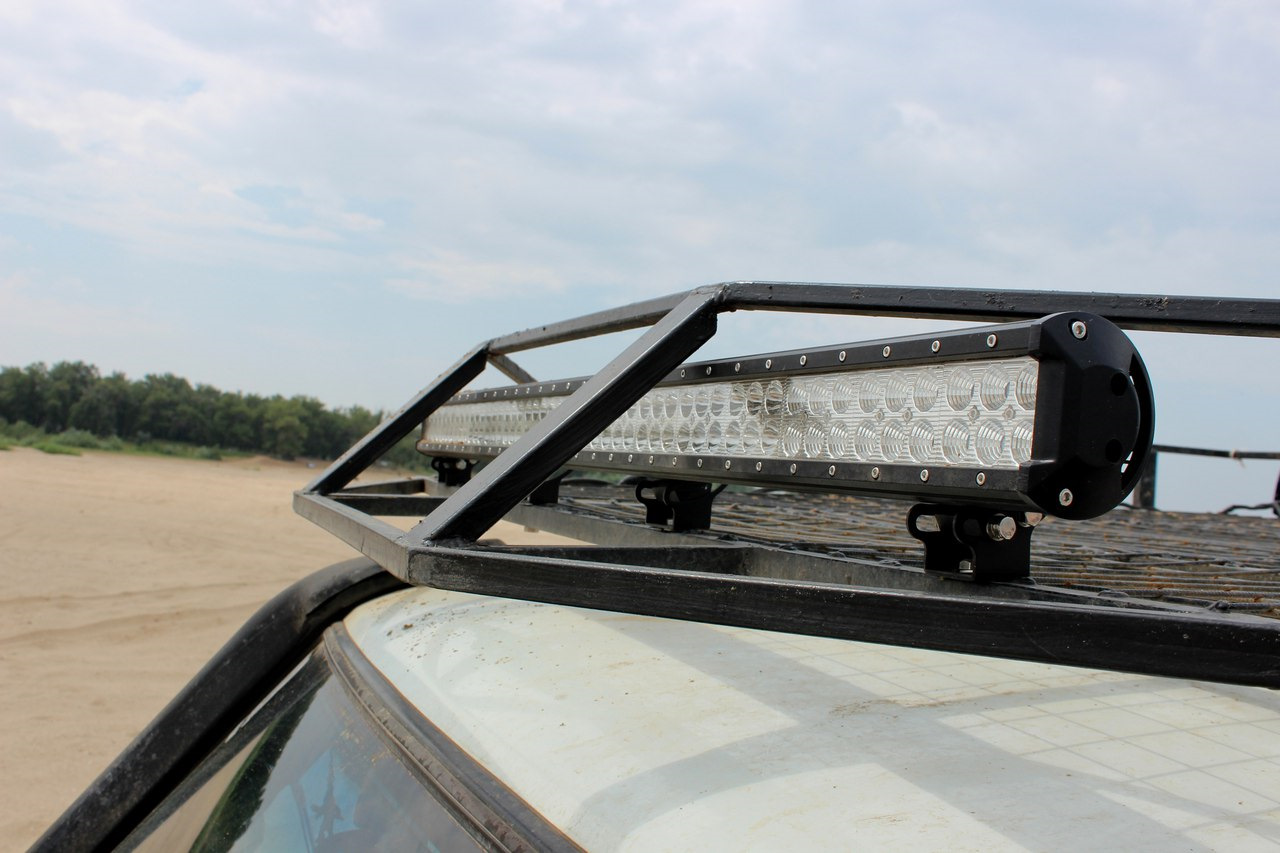 Люстра на крышу 288W — Lada 4x4 3D, 1,7 л, 1997 года | аксессуары | DRIVE2