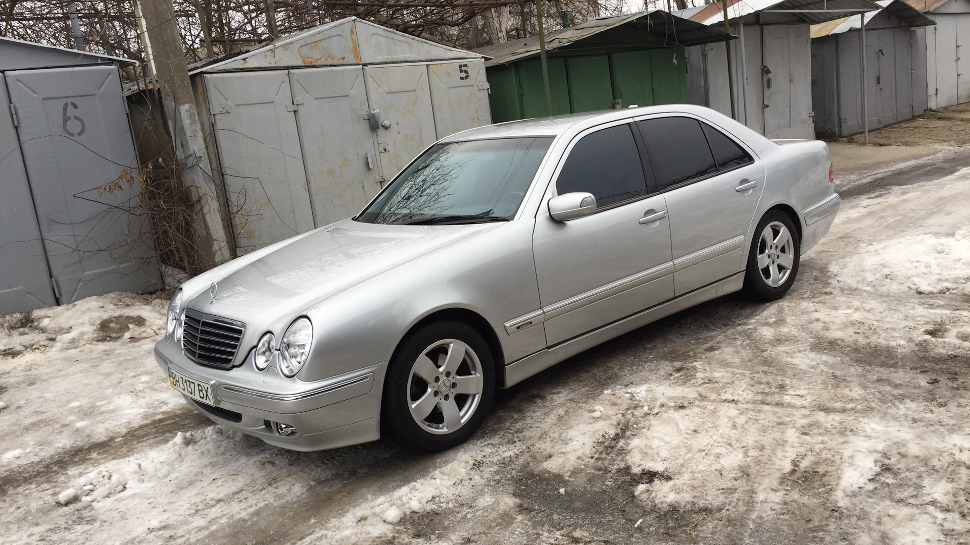 Mercedes-Benz E-class (W210) 2.4 бензиновый 2000 | 2.4 m112 6ст. мех на  DRIVE2