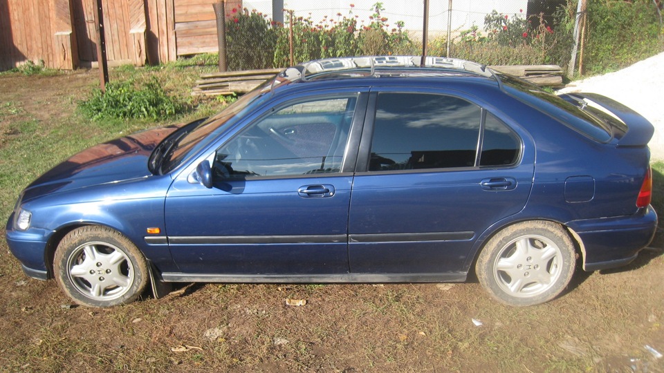 Civic fastback 1995. Honda civic 5 fastback. Хонда цивик англичанка. Хонда цивик 6 фастбэк. Honda civic 1996 хэтчбек.