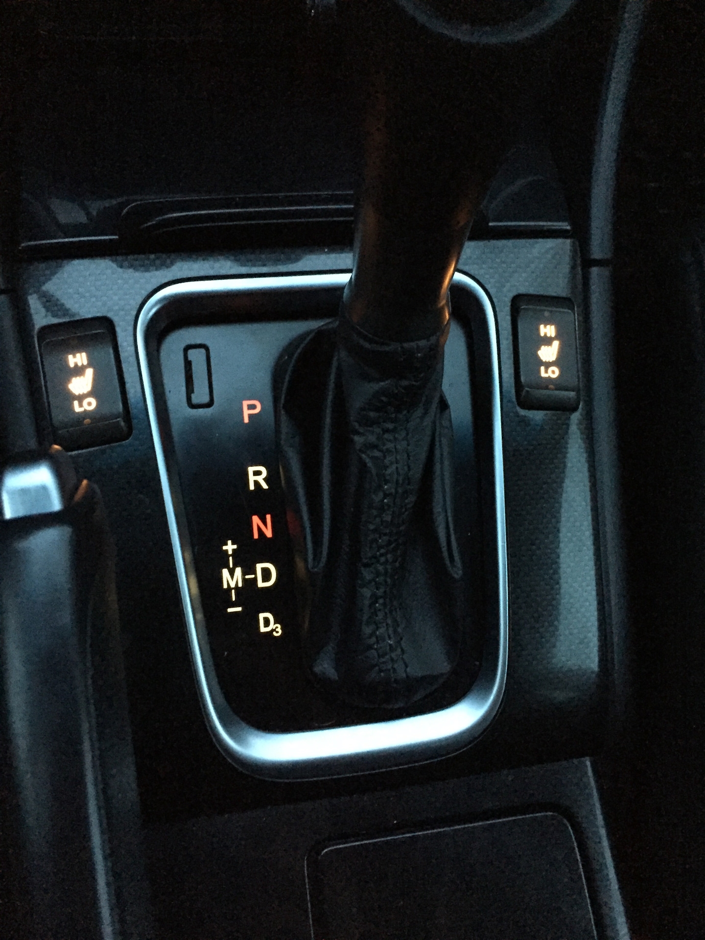 Кнопка подогрева зеркал accord 7. Accord 7 подсветка селектора. Кнопка подогрев сидений honda sonata 2010. Подогрев сидений хонда аккорд 7. Подогрев сидений аккорд 7.