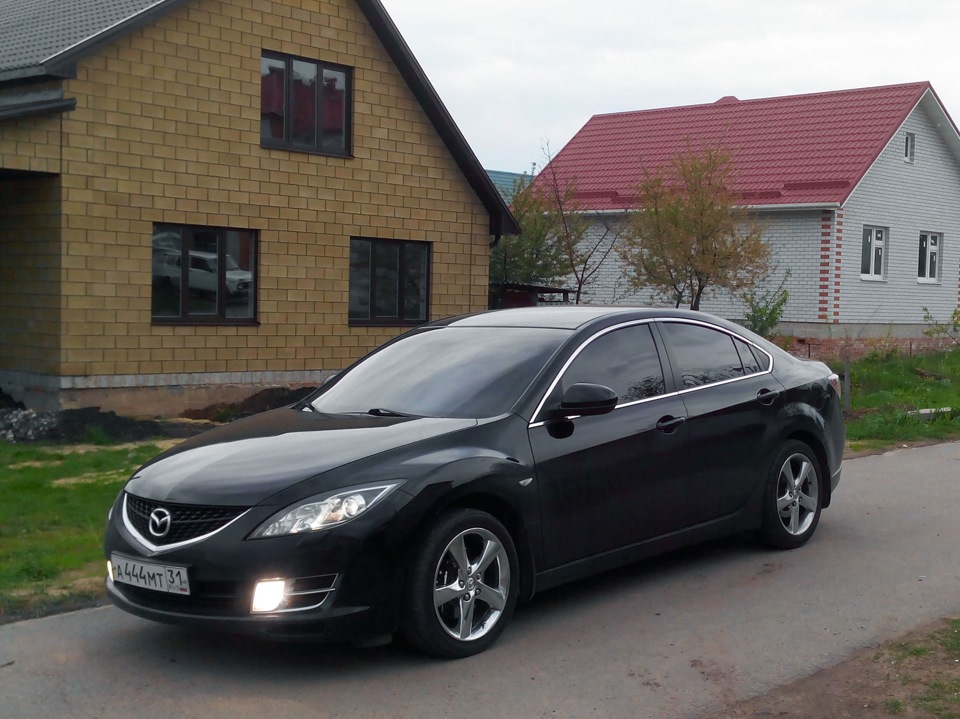 Mazda 3 2011 белая тонированная