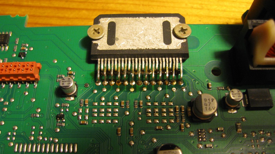 Заменить микросхему. Микросхема усилителя ман Boch. Микросхема усилитель Bolero DELPHI. Замена микросхемы скана. Заменить усилитель 47002.