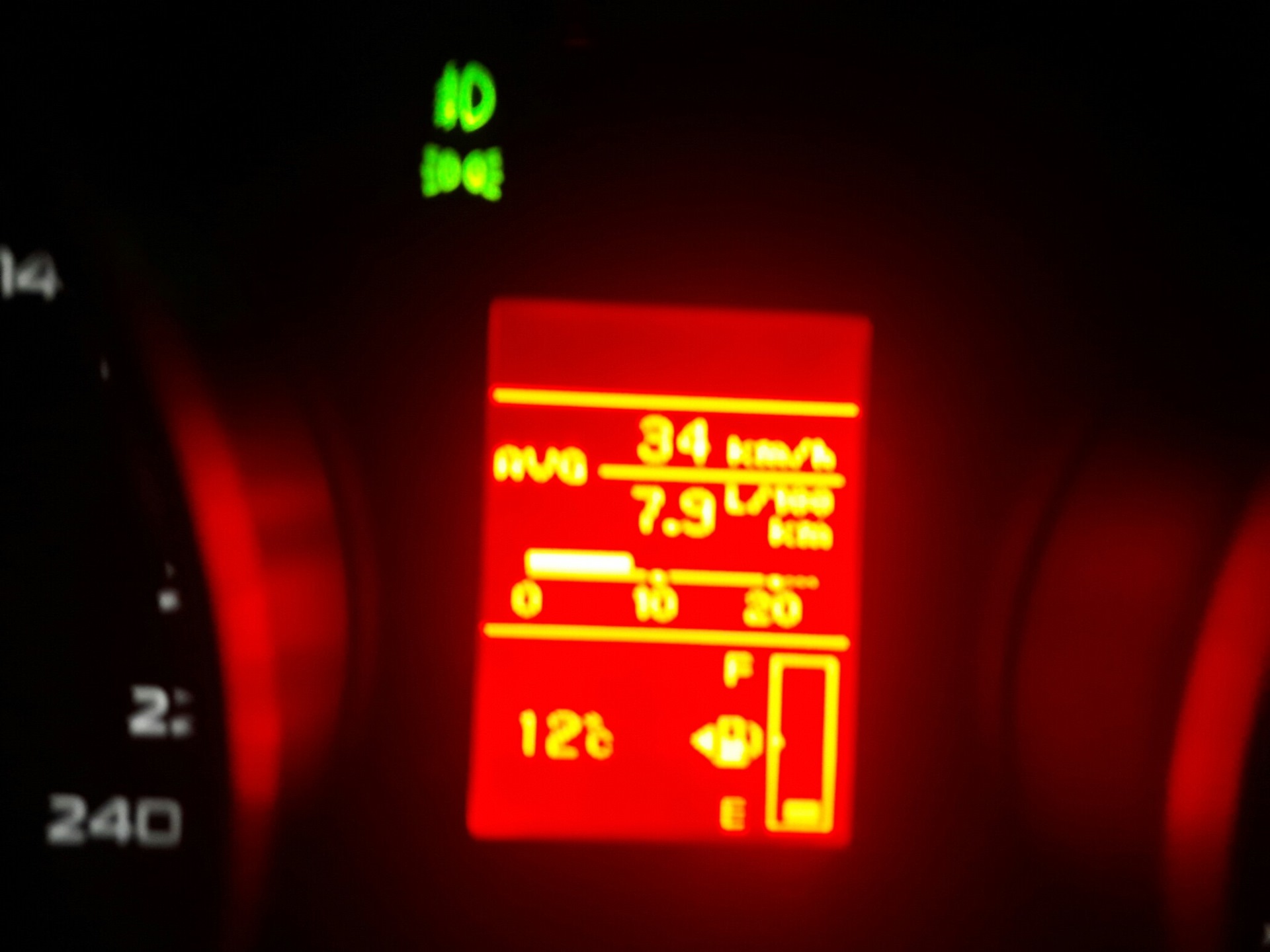 Насущный вопрос😅 — Mitsubishi Lancer X, 1,8 л, 2008 года заправка