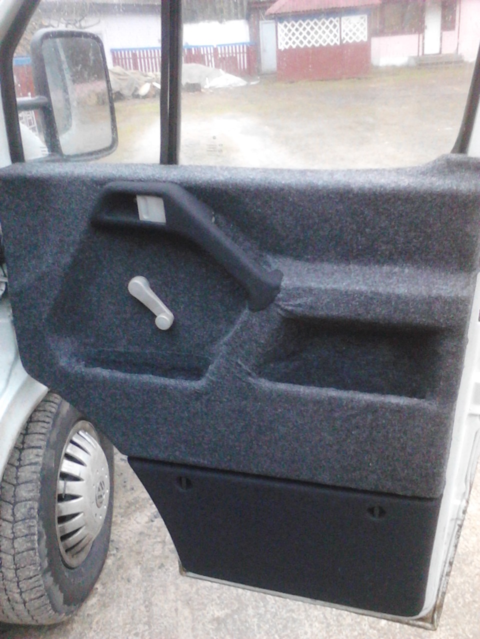 Обклеил двери карпетом — Volkswagen LT (2G), 2,5 л, 2000 года | тюнинг ...