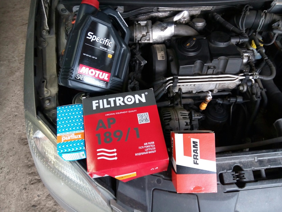 Замена масла и фильтров. Снова Motul Specific. — Skoda Roomster, 1,4 л ...