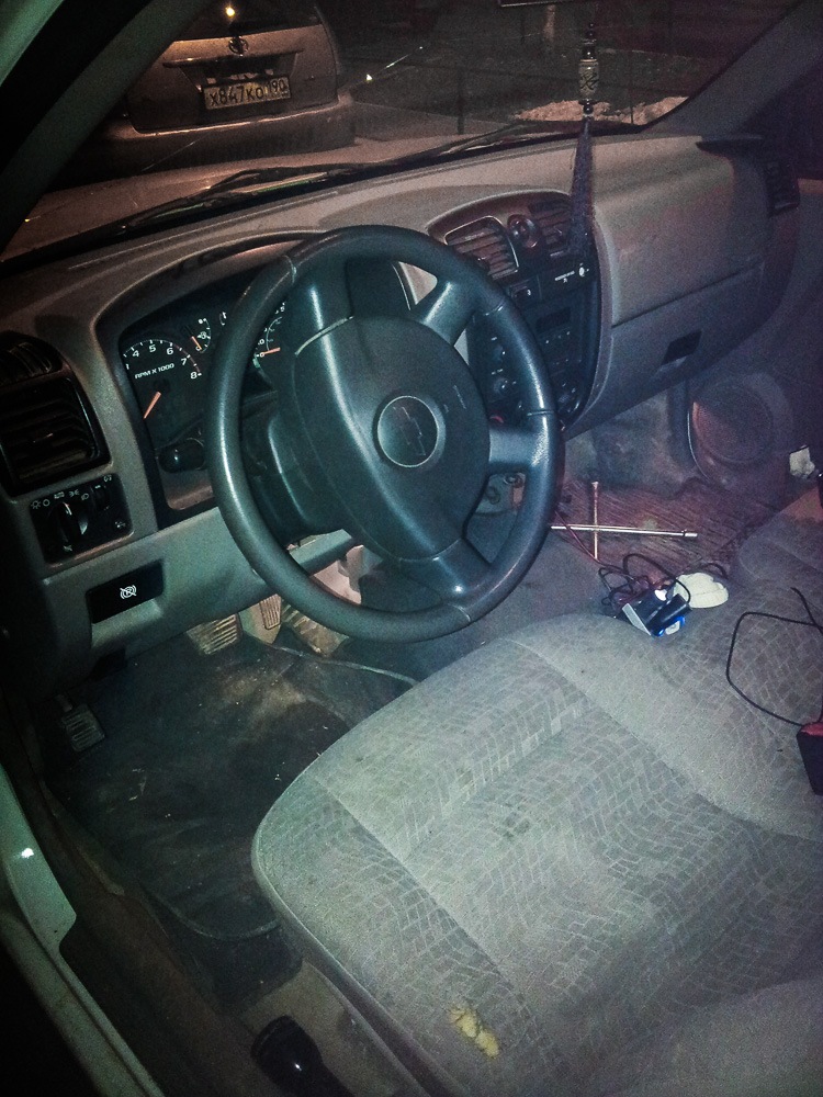 Догадайтесь что! — Chevrolet Colorado (1G), 2,8 л, 2005 года ...