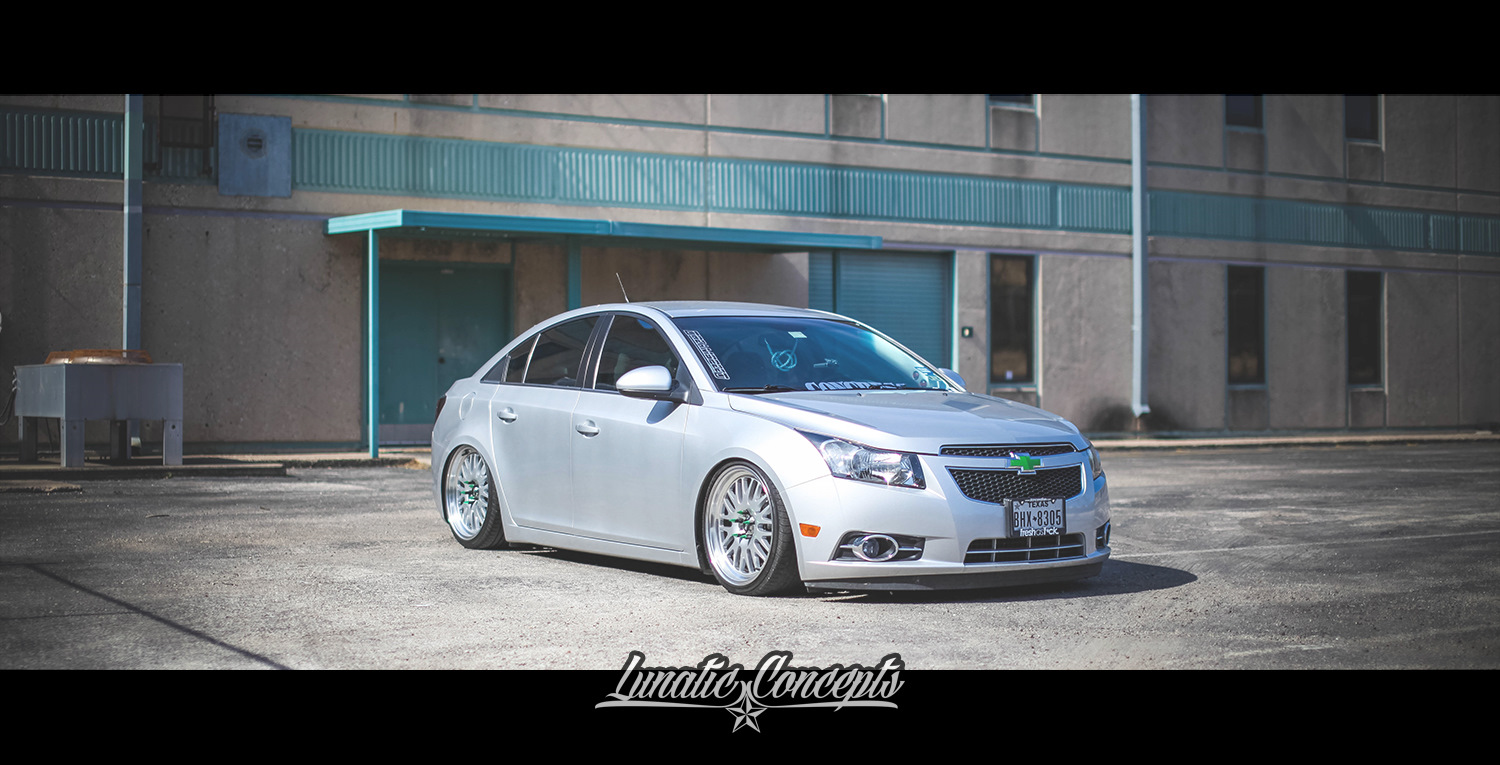 Chevrolet Cruze 2013 stance