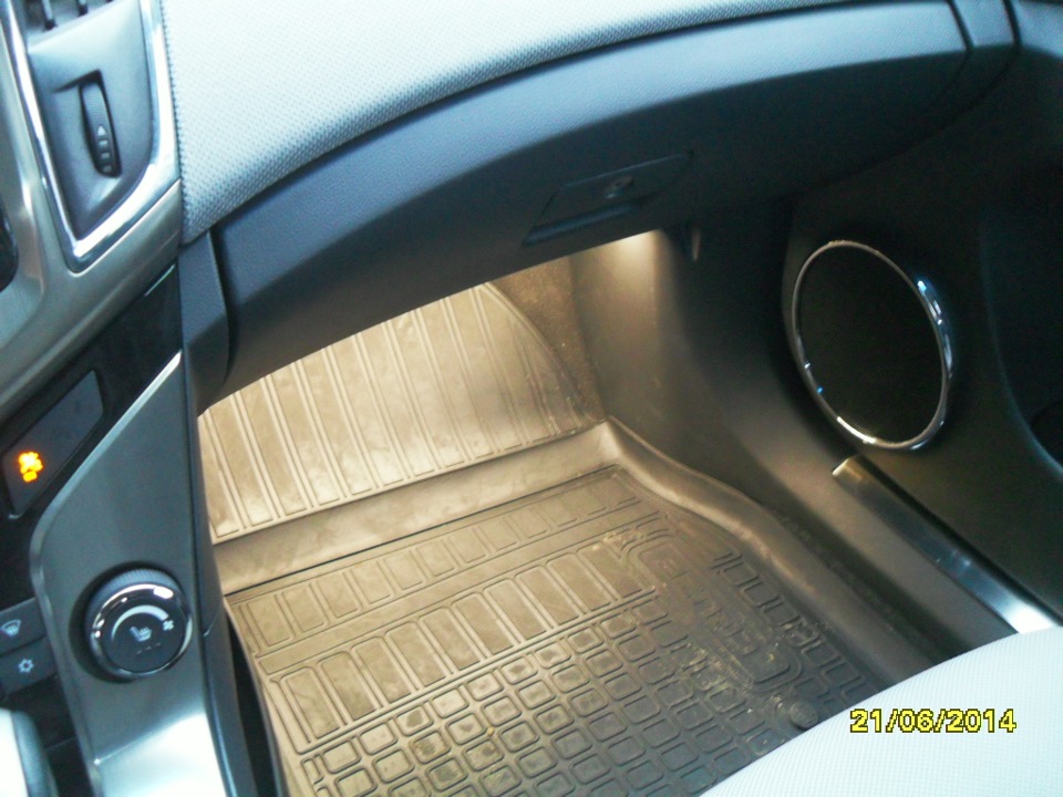Подсветка в салон. — Chevrolet Cruze (1G), 1,4 л, 2014 года | стайлинг ...