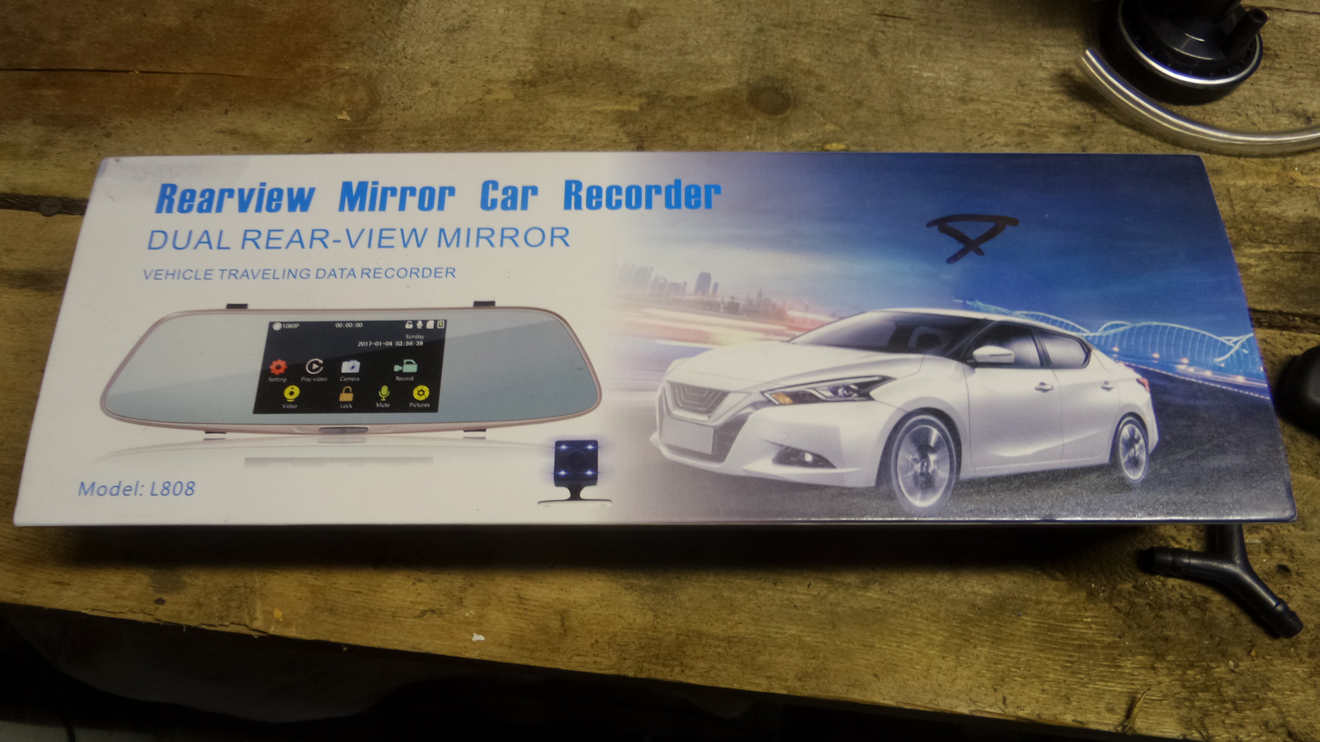 Rearview mirror car recorder